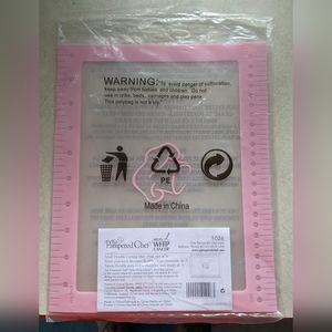 Pampered Chef Help Whip Cancer cutting board NIP -retired